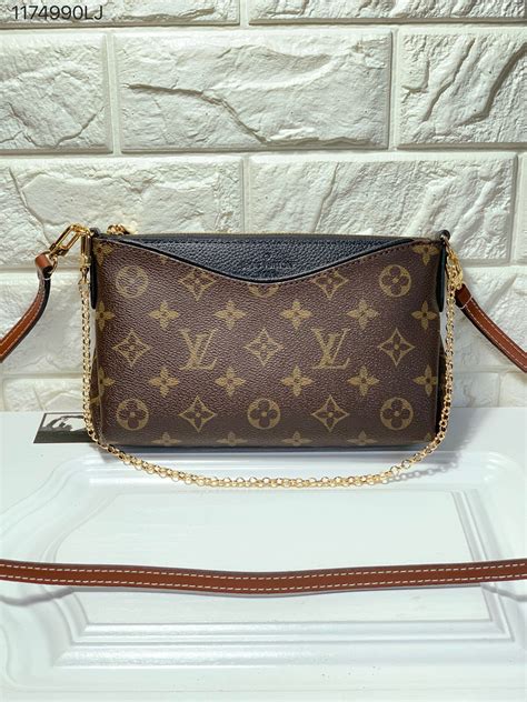 small louis vuitton crossbody|Louis Vuitton crossbody with zipper.